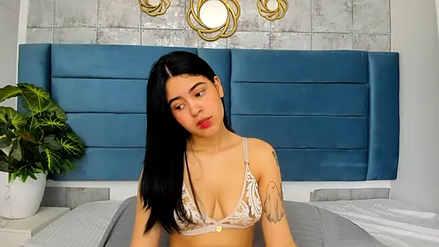 MaiaaCandy online show from March 4, 2026, 9:44 pm