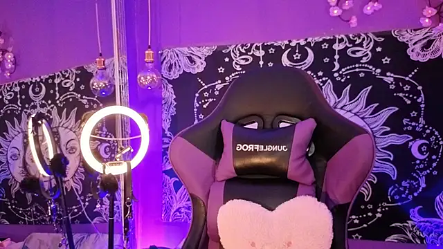 Gaia Gatex online show from April 9, 2026, 1:06 pm