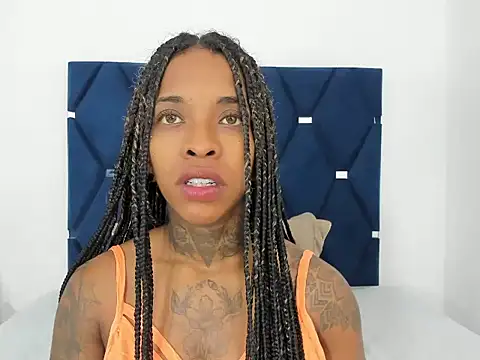 Pauline Fox online show from October 16, 2025, 1:14 am