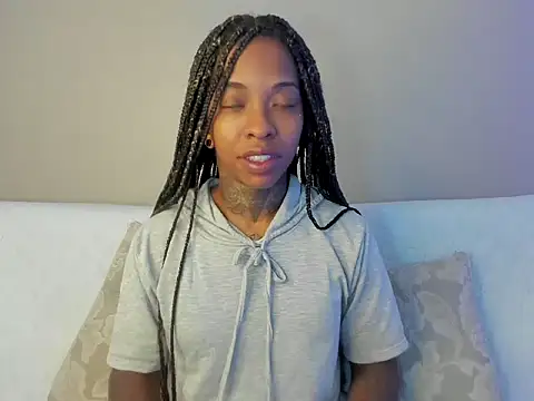 Pauline Fox online show from September 22, 2025, 2:39 am