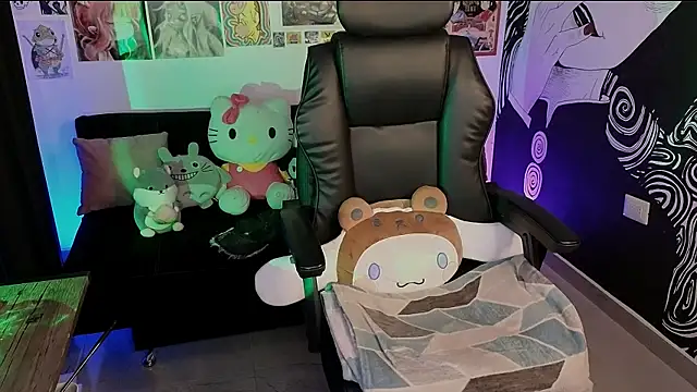 Yuhwan  online show from September 29, 2025, 10:59 pm