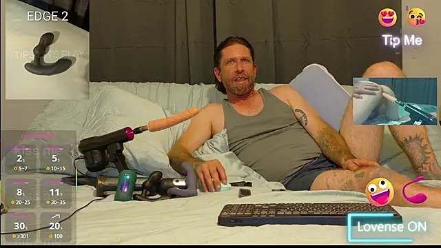 danoo84 online show from October 14, 2025, 3:29 am