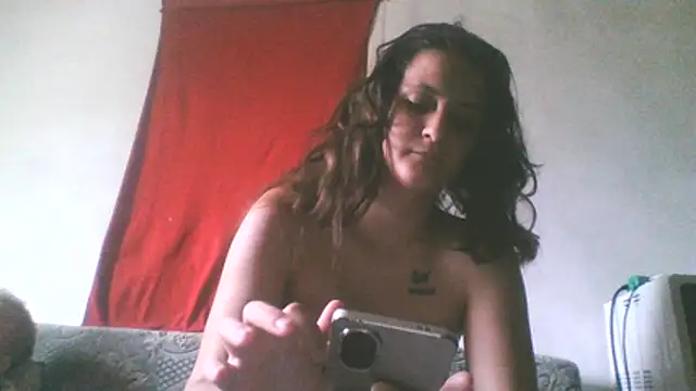 Snapshot of Themaskedgirl21 chatting on July 13, 2026, 12:48 pm Themaskedgirl21 online show from July 13, 2026, 12:48 pm