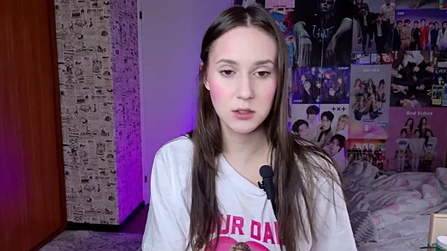 LucyRose3 online show from December 2, 2025, 3:52 am