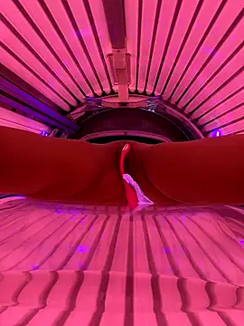 SwingWingWomanSweden online show from October 18, 2025, 7:38 pm