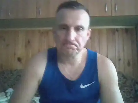 Snapshot of Maksymilian1 chatting on June 17, 2026, 5:34 pm Maksymilian1 online show from June 17, 2026, 5:34 pm
