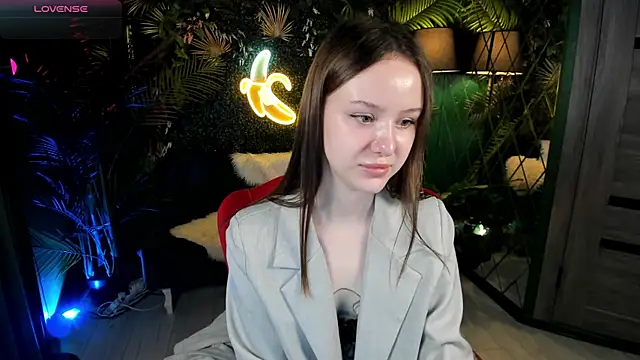Snapshot of MarySparkle chatting on June 2, 2026, 2:44 am MarySparkle online show from June 2, 2026, 2:44 am