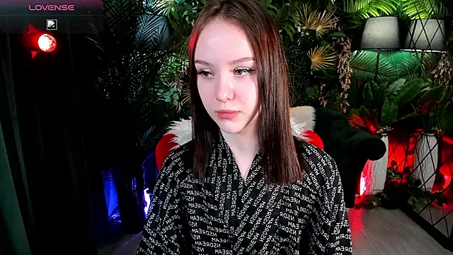 MarySparkle online show from December 3, 2025, 4:02 am