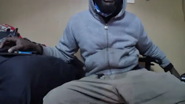 EYEzIAM online show from January 11, 2026, 5:14 am