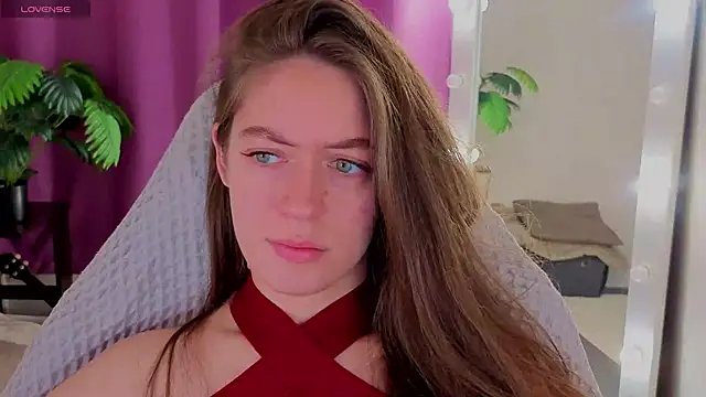 Agnes Wells online show from June 10, 2026, 1:07 am