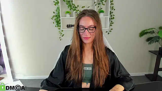 Agnes Wells online show from November 6, 2025, 9:24 am