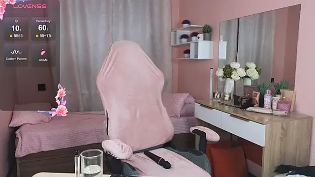 Snapshot of tommy_XXX chatting on November 27, 2025, 12:33 am tommy XXX online show from November 27, 2025, 12:33 am