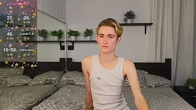 Snapshot of tommy_XXX chatting on October 18, 2025, 11:40 pm tommy XXX online show from October 18, 2025, 11:40 pm