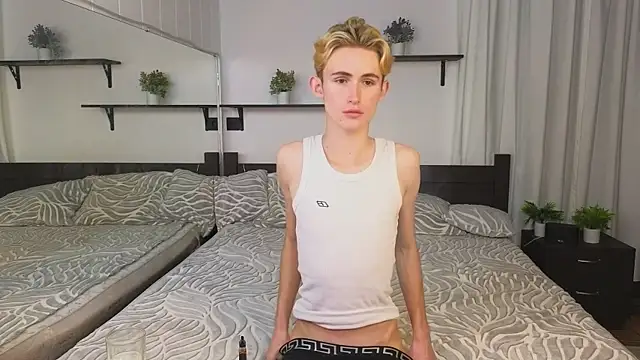 Snapshot of tommy_XXX chatting on September 14, 2025, 3:12 pm tommy XXX online show from September 14, 2025, 3:12 pm