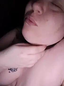 Feuchtekitty92xh online show from March 5, 2026, 10:05 pm