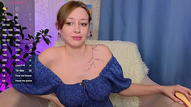 evashiny  online show from March 27, 2026, 3:04 am