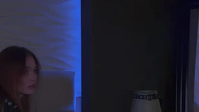 AriWild online show from April 17, 2026, 5:21 am