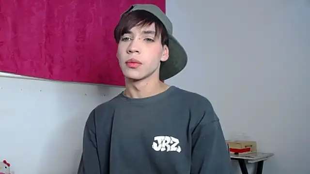 Snapshot of lucky_stricke chatting on November 8, 2025, 4:27 am lucky stricke online show from November 8, 2025, 4:27 am