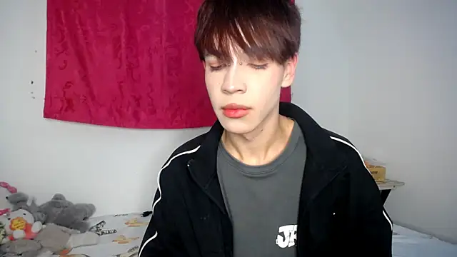 lucky stricke online show from November 11, 2025, 3:34 am