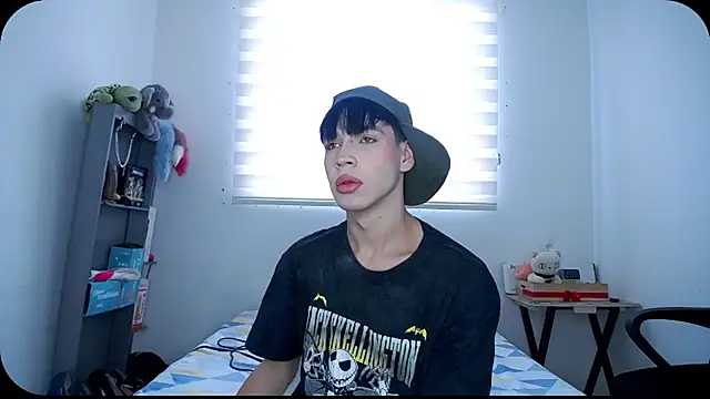 Snapshot of lucky_stricke chatting on September 27, 2025, 8:04 pm lucky stricke online show from September 27, 2025, 8:04 pm