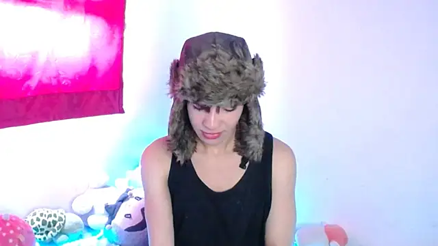 Snapshot of lucky_stricke chatting on December 21, 2025, 7:59 pm lucky stricke online show from December 21, 2025, 7:59 pm