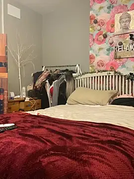 Sassylady online show from November 28, 2025, 9:48 pm