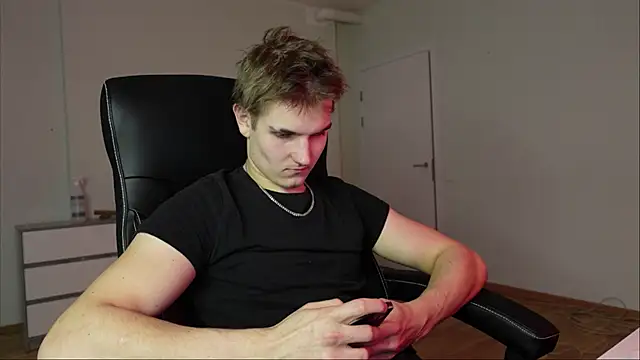 Mark Karson online show from November 15, 2025, 1:26 pm