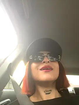 Snapshot of DanteAndVictoria chatting on October 16, 2025, 8:28 pm DanteAndVictoria online show from October 16, 2025, 8:28 pm