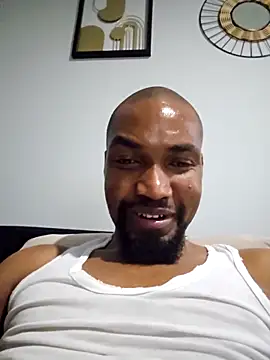 mojaymort online show from October 9, 2025, 7:36 pm