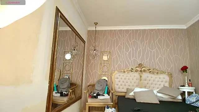 katybrownss online show from September 12, 2025, 8:08 pm