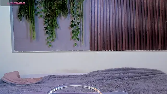 Dakotaferreti online show from September 11, 2025, 9:59 pm