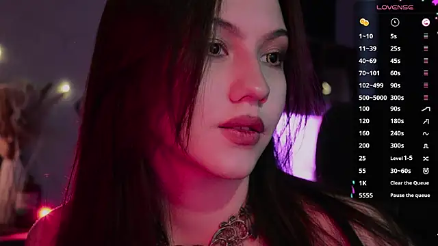 Snapshot of KendalHottt chatting on October 29, 2025, 4:33 am KendalHottt online show from October 29, 2025, 4:33 am