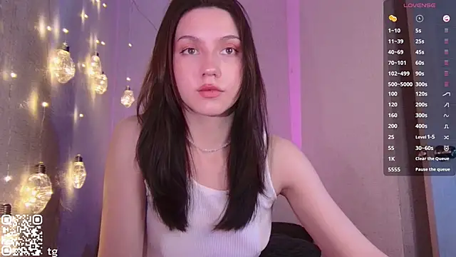 Snapshot of KendalHottt chatting on November 19, 2025, 3:39 am KendalHottt online show from November 19, 2025, 3:39 am