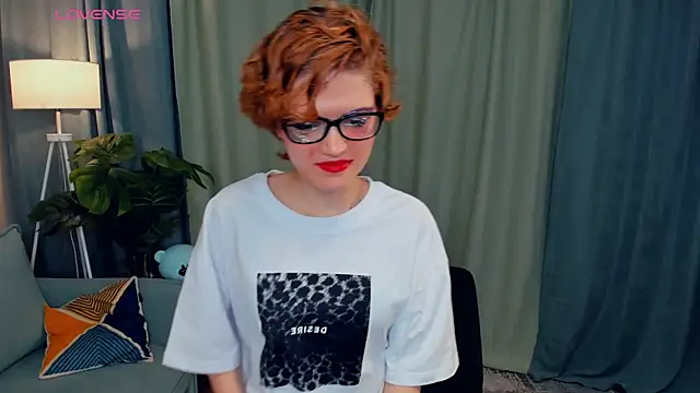 EdlinGathright online show from October 8, 2025, 3:52 am