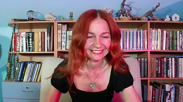 Snapshot of Foxilady357 chatting on May 26, 2026, 2:26 pm Foxilady357 online show from May 26, 2026, 2:26 pm