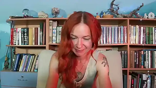 Snapshot of Foxilady357 chatting on July 1, 2026, 1:33 pm Foxilady357 online show from July 1, 2026, 1:33 pm
