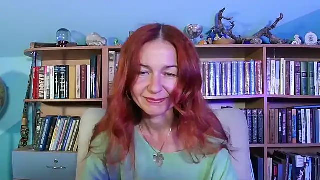 Snapshot of Foxilady357 chatting on May 25, 2026, 1:32 pm Foxilady357 online show from May 25, 2026, 1:32 pm