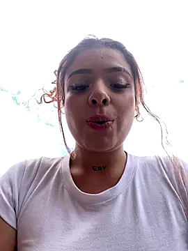 Snapshot of haally-mll chatting on December 3, 2025, 5:45 pm haally-mll online show from December 3, 2025, 5:45 pm