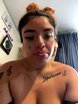 Snapshot of haally-mll chatting on September 15, 2025, 7:03 pm haally-mll online show from September 15, 2025, 7:03 pm