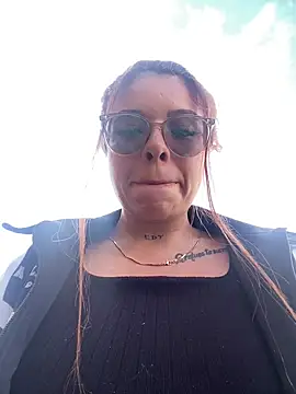 Snapshot of haally-mll chatting on November 14, 2025, 8:01 pm haally-mll online show from November 14, 2025, 8:01 pm