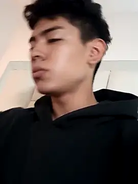 LoganTwink18 online show from March 30, 2026, 10:39 am