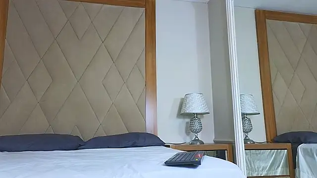 Snapshot of icaro_valdez chatting on September 10, 2025, 11:42 am icaro valdez online show from September 10, 2025, 11:42 am