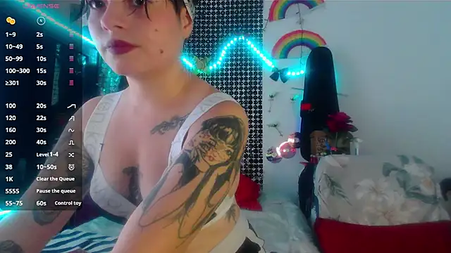 Mitsuha gate online show from October 10, 2025, 1:56 pm