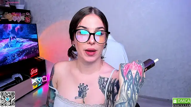 Arya deepthroat queen online show from September 27, 2025, 1:01 am