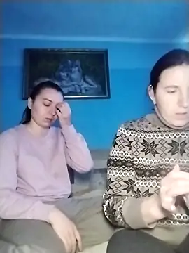 Snapshot of Viktoriia27 chatting on December 17, 2025, 12:21 pm Viktoriia27 online show from December 17, 2025, 12:21 pm