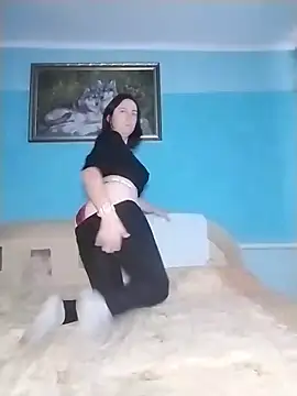 Snapshot of Viktoriia27 chatting on December 16, 2025, 10:41 am Viktoriia27 online show from December 16, 2025, 10:41 am