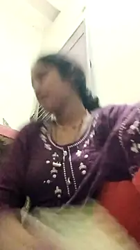 Snapshot of Guriya0076 chatting on May 3, 2026, 2:09 pm Guriya0076 online show from May 3, 2026, 2:09 pm