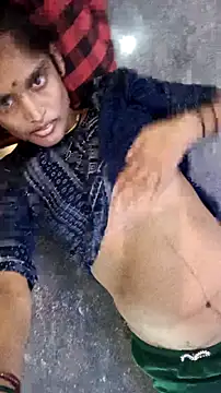 Guriya0076 online show from September 18, 2025, 11:02 am