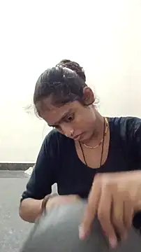 Guriya0076 online show from September 24, 2025, 4:41 am