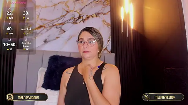 MelanyVegas online show from September 25, 2025, 8:20 am